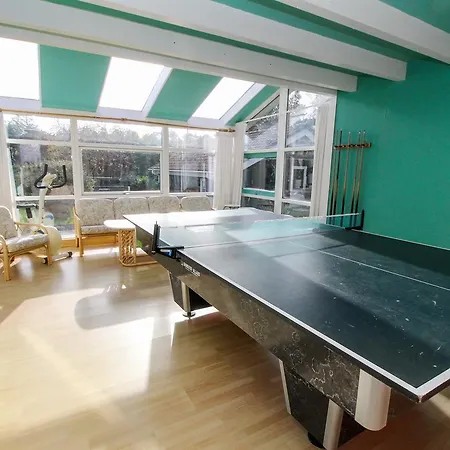 Three-bedroom Holiday In * Hals
